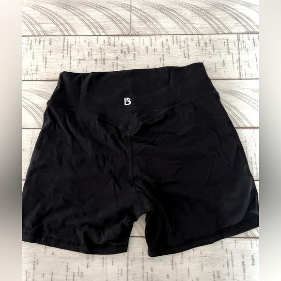 Buffbunny Collection Size S Women's Pink-Black Solid Shorts